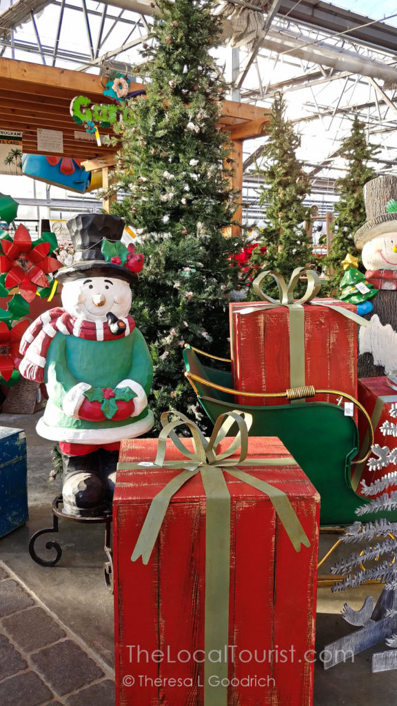 Christmas at Otto's Oasis in Charles City, Iowa