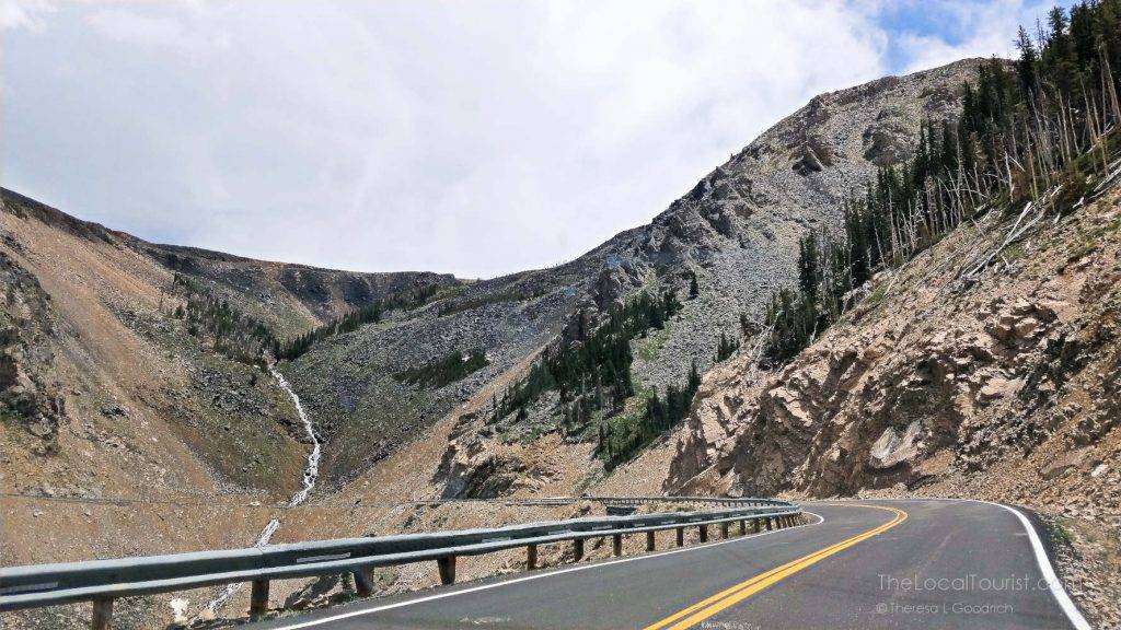 Alpine tundra and Quad Creek on Beartooth Highway