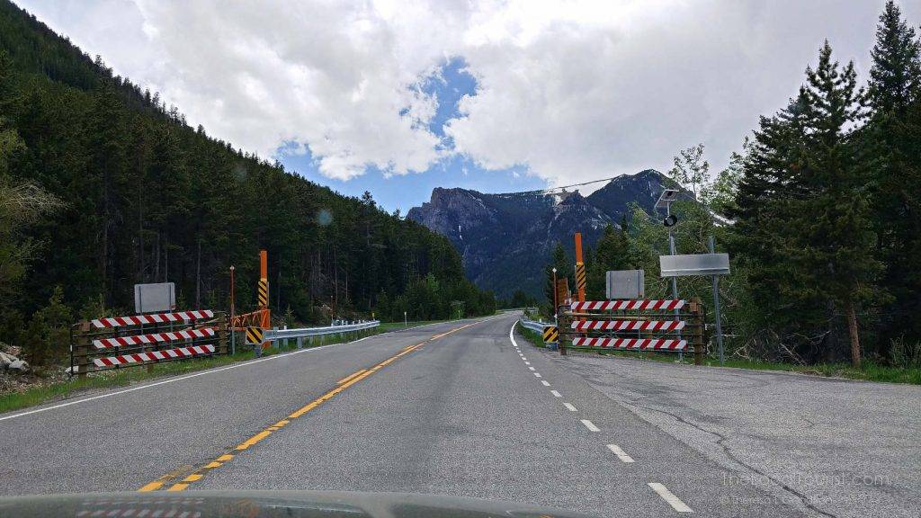 Open gates allowing entrance to Beartooth Highway