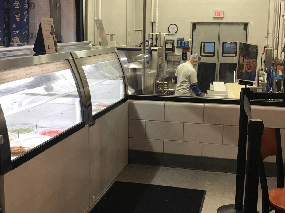 Making ice cream at the Cow-fe
