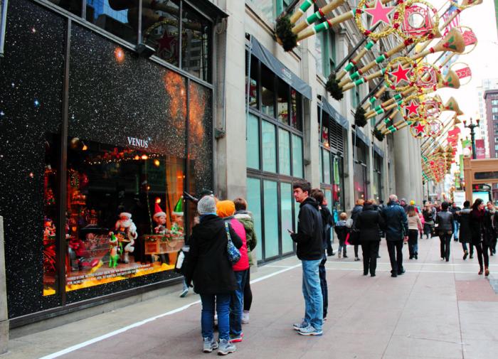 Macy's State Street Christmas Windows is one of the reasons Chicago is one of the best Christmas towns in the U.S.