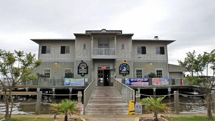 Pelican Cove Grill in Ridgeland