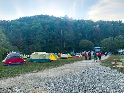 Packed campground at Miguel's Pizza